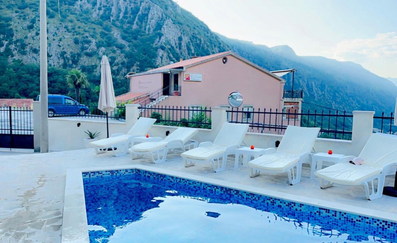 Appartement Boka Bay à Kotor Extérieur photo